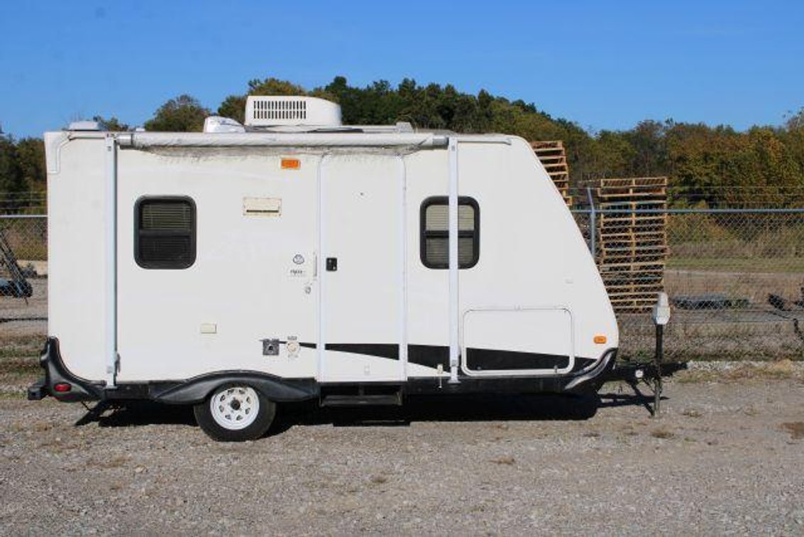 KEYSTONE ZEPPELIN Z181 CAMPER