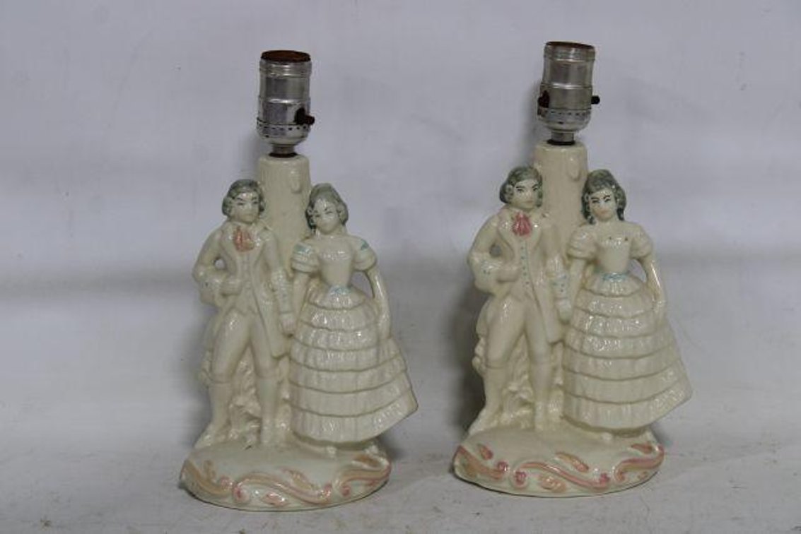 MATCHING LAMPS