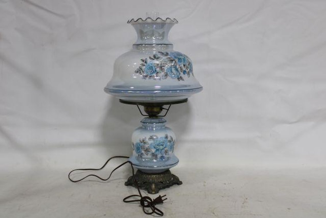 VINTAGE PAINTED LAMP