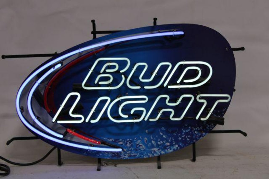 NEON BUDLIGHT SIGN 