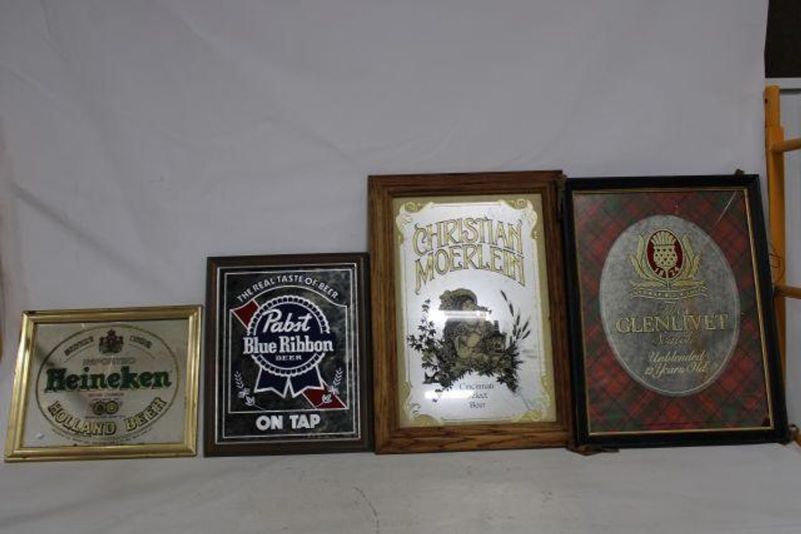 ALCOHOL RELATED WALL ART