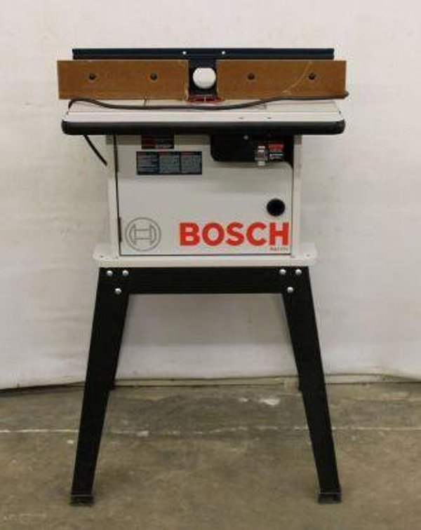 BOSCH ROUTER TABLE