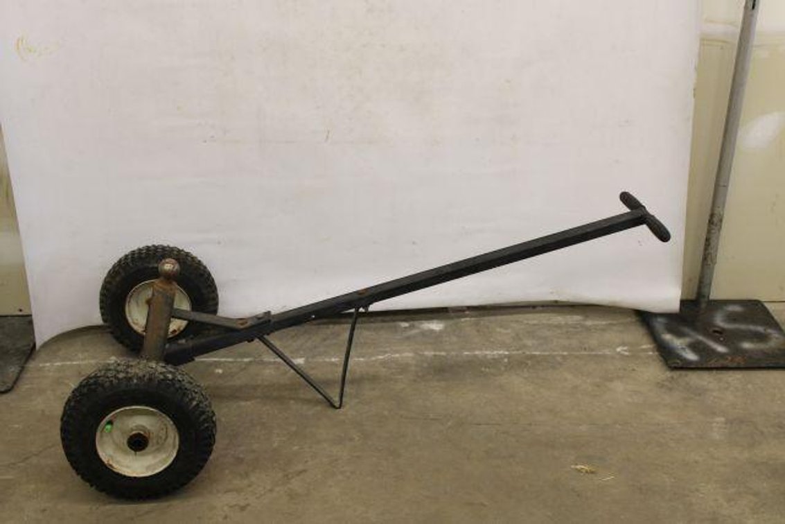 TRAILER DOLLY