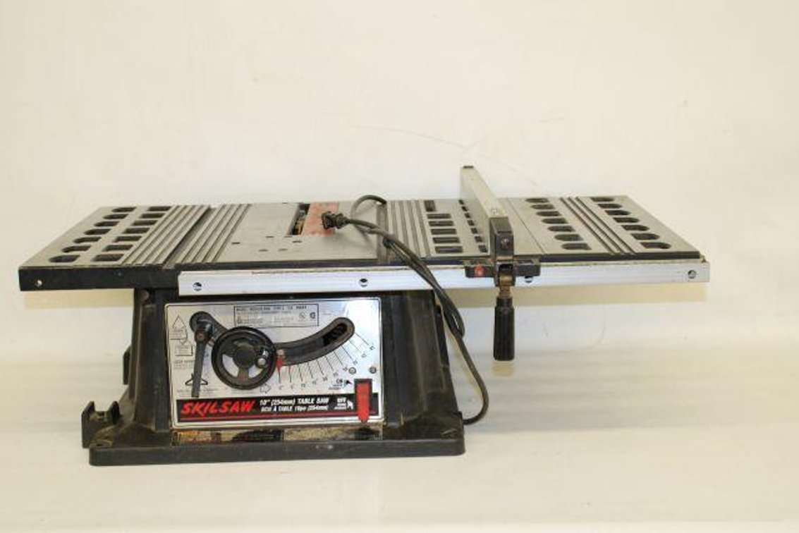 SKILLSAW TABLE SAW