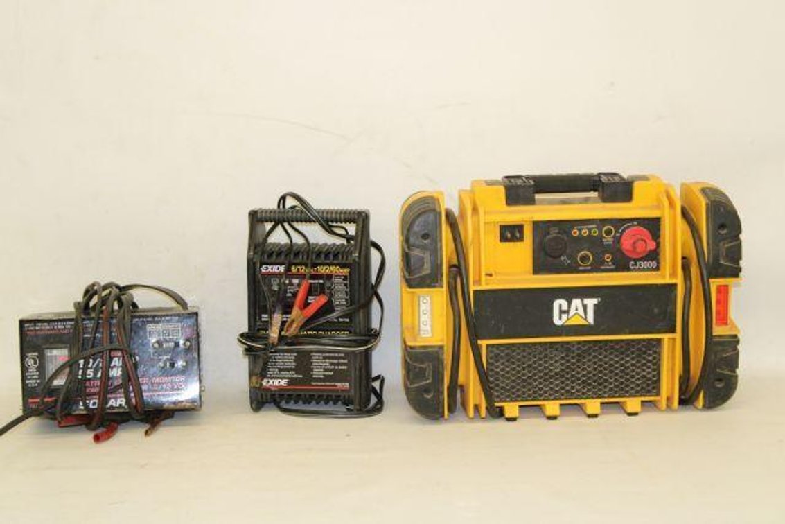 CAT JUMP BOX AND BATTERY CHARGERS
