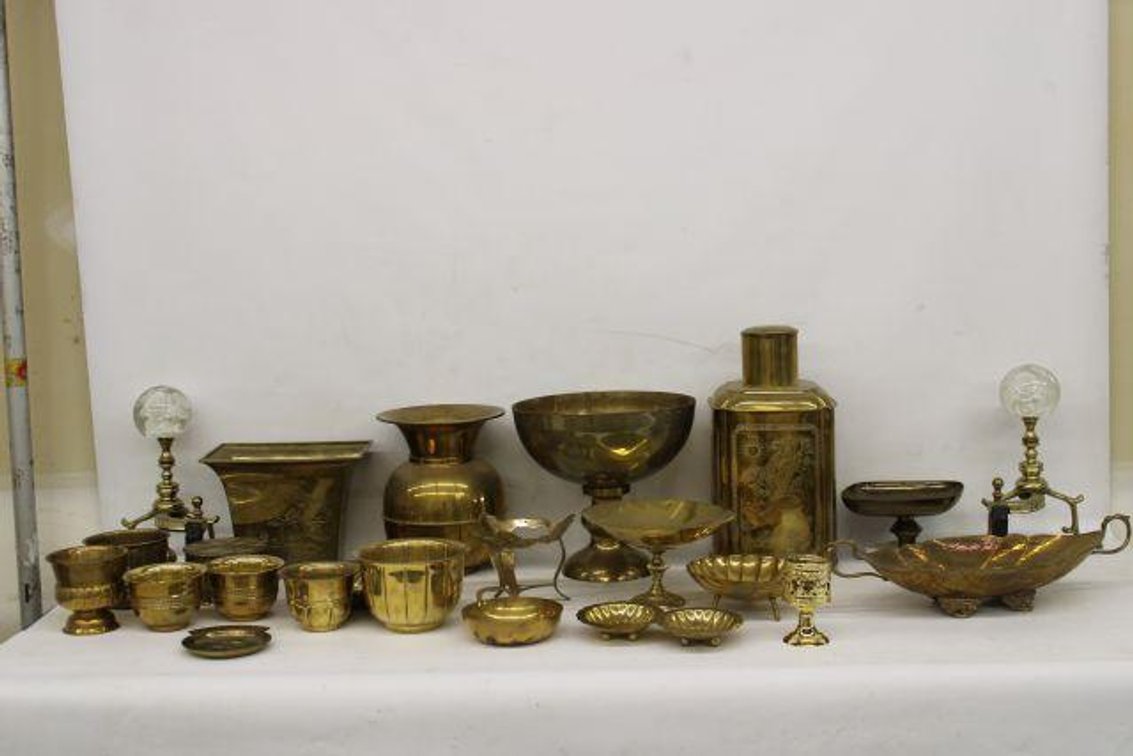 BRASS HOME DECOR
