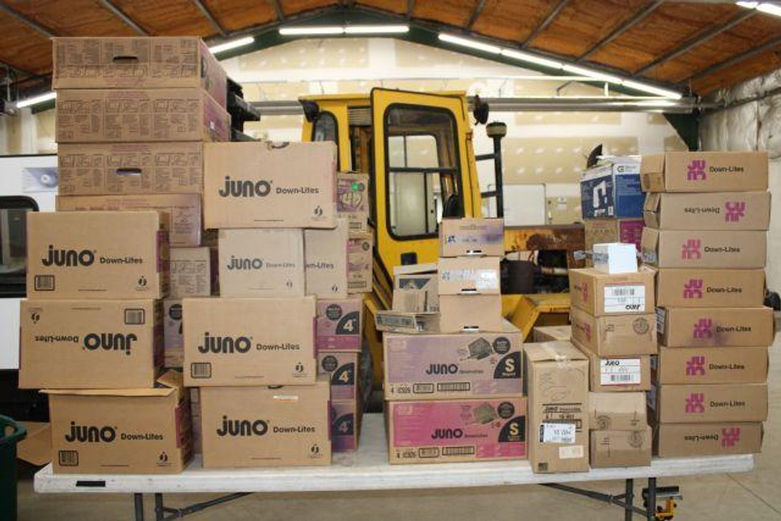 LARGE LOT OF VARIOUS 4" JUNO LIGHTING SUPPLIES
