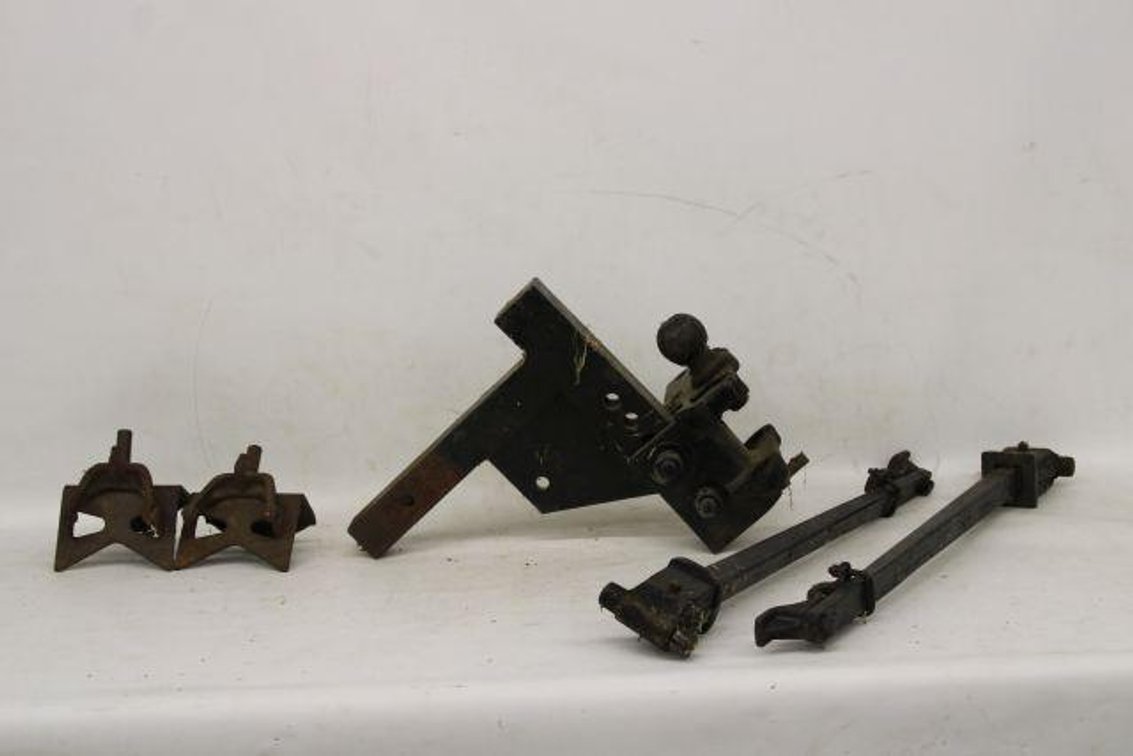 HEAVY DUTY HITCH AND STABILIZERS