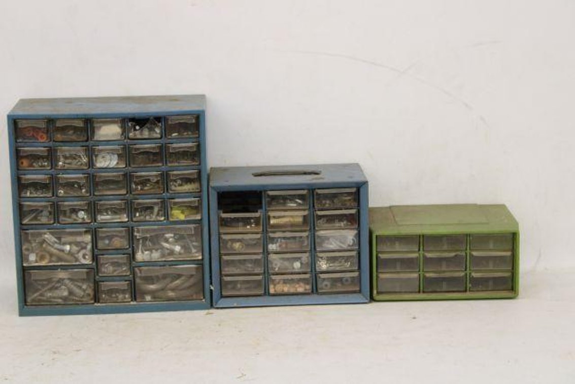 SHELF ORGANIZERS