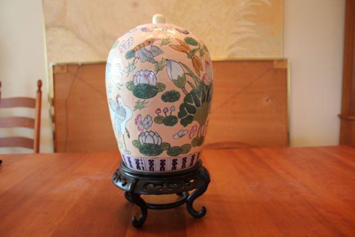 DECORATIVE JAR W/ STAND 