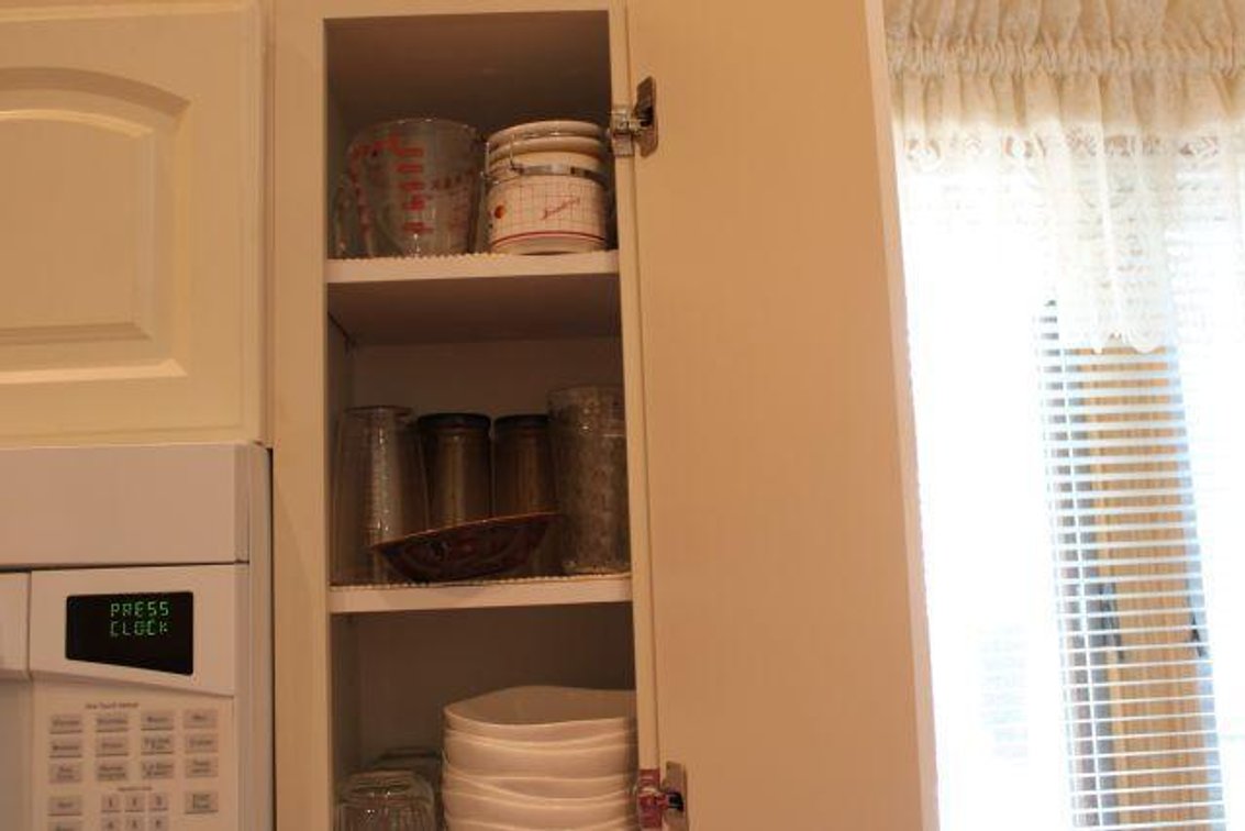 CABINET CONTENTS 