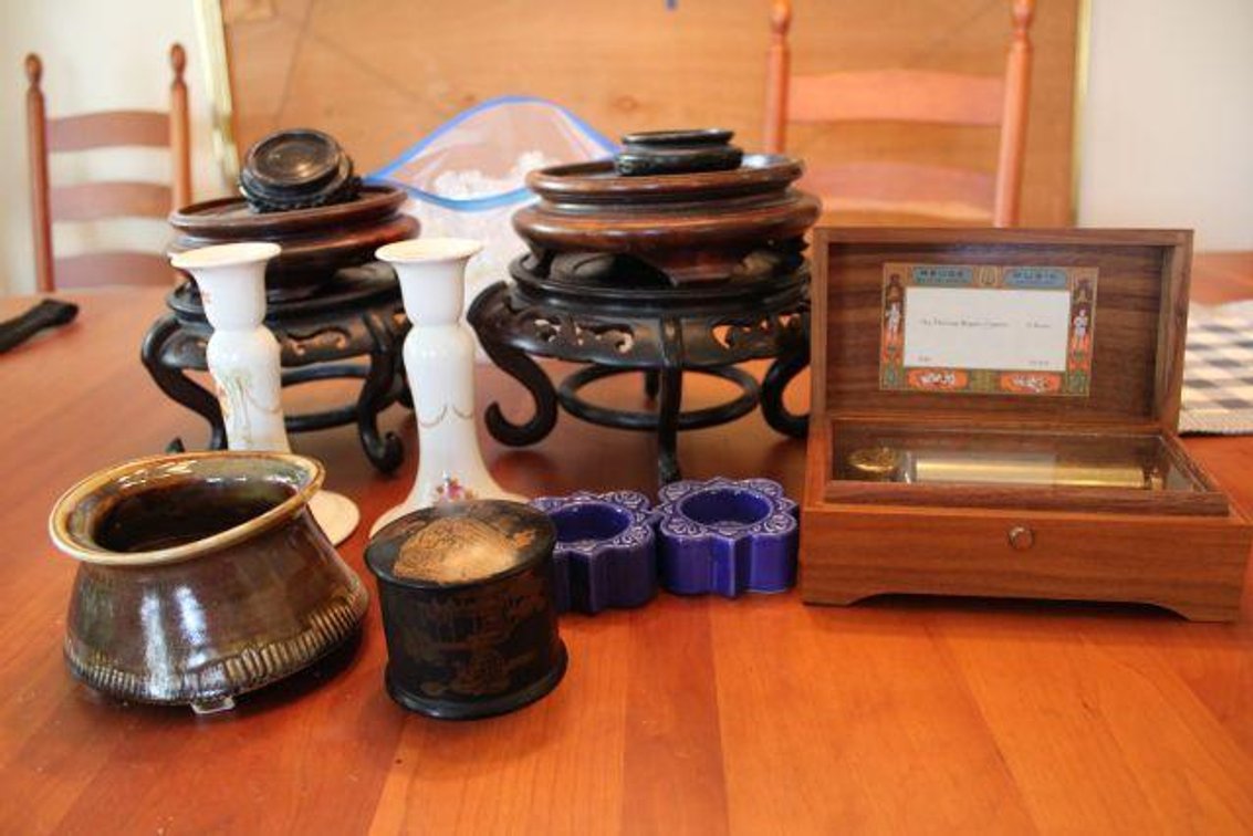 PEDESTAL STANDS, CANDLE HOLDERS, PLATE STANDS, ETC