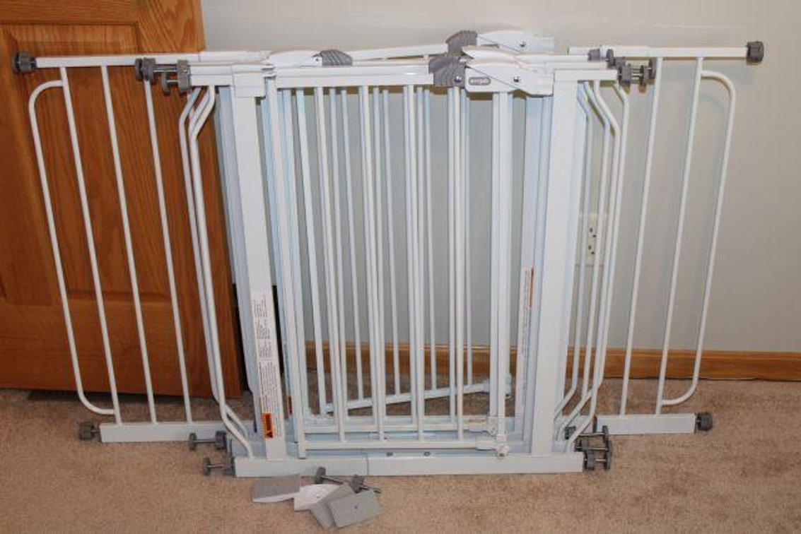 DOGGY GATES