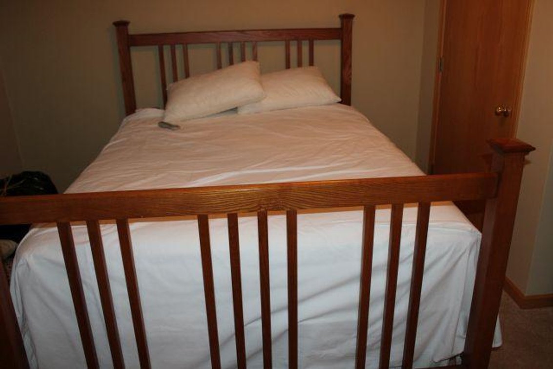 QUEEN SIZE SLEEP NUMBER BED AND FRAME