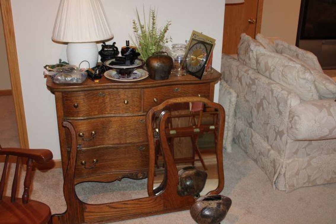 DRESSER W/ MIRROR AND CONTENTS 