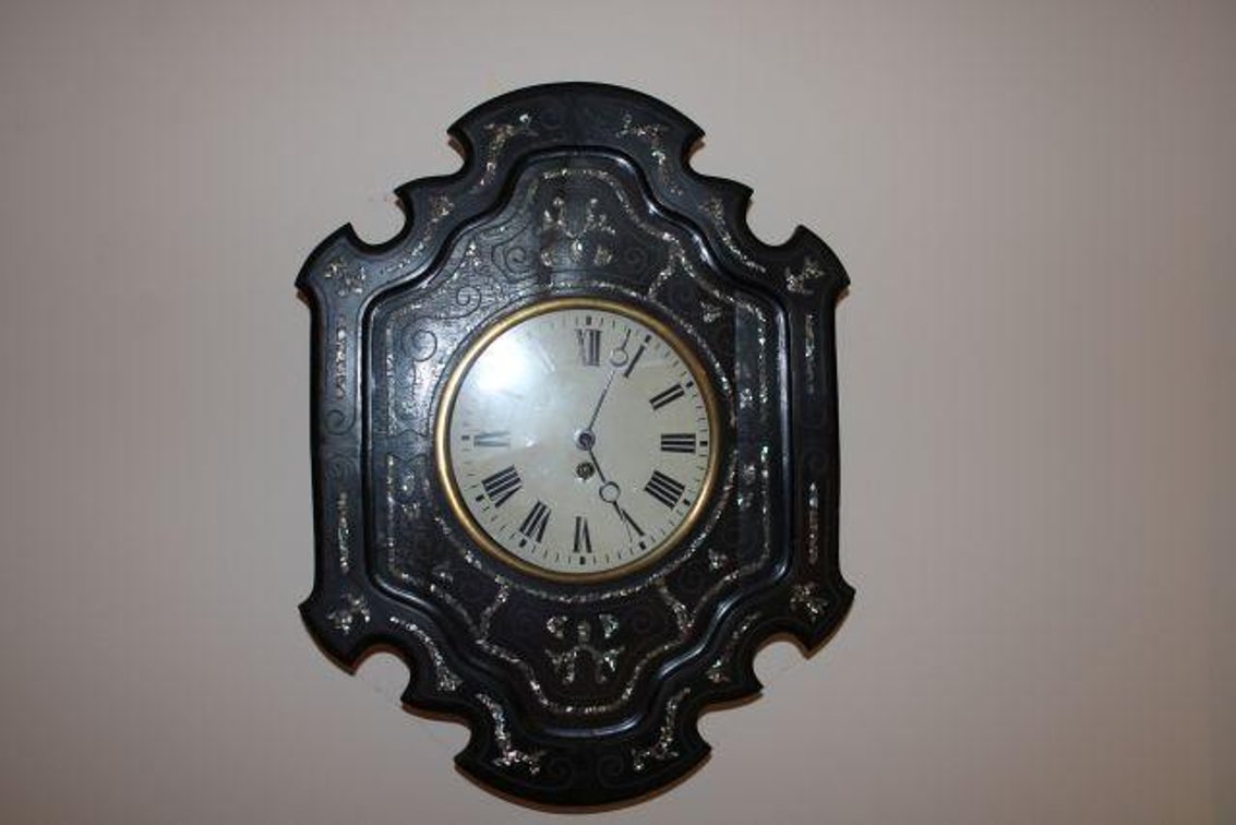 WALL CLOCKS