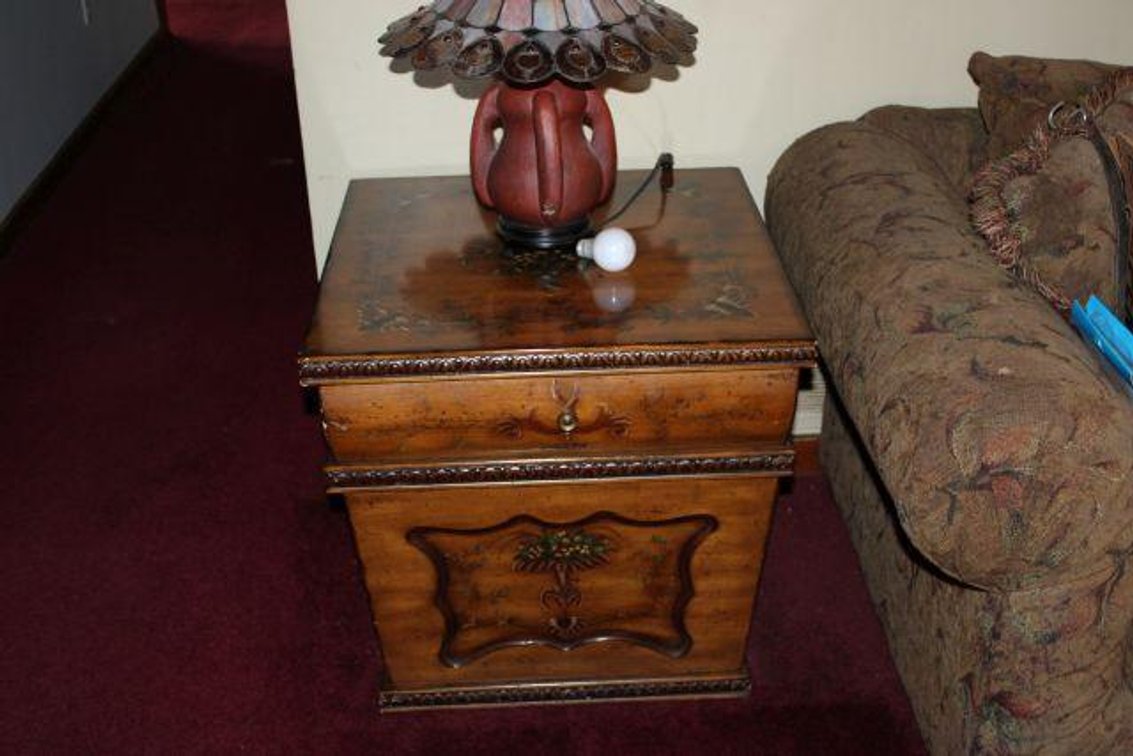 HOME DECOR AND FURNITURE