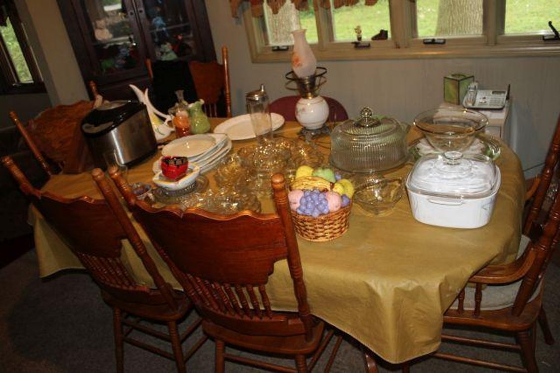 TABLE AND CHAIRS, INCLUDES CONTENTS
