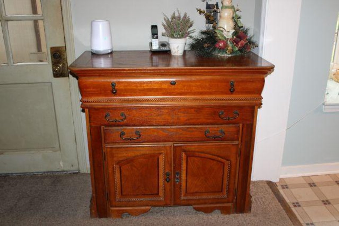 PULL OUT TABLE