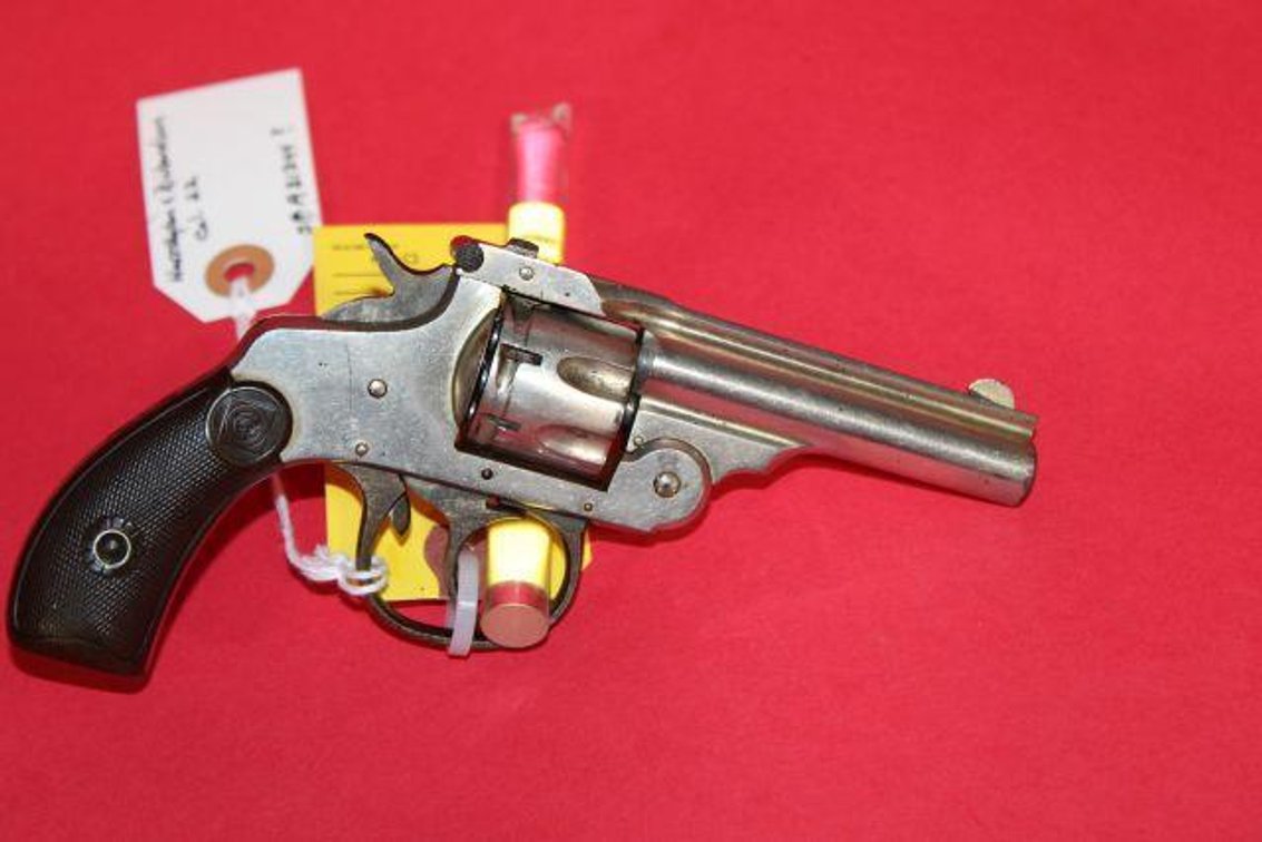 HARRINGTON AND RICHARDSON 22CAL