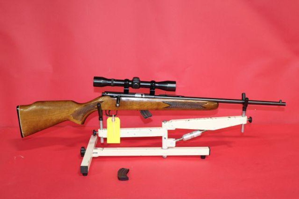 LAKEFIELD MARK II .22LR RIFLE 