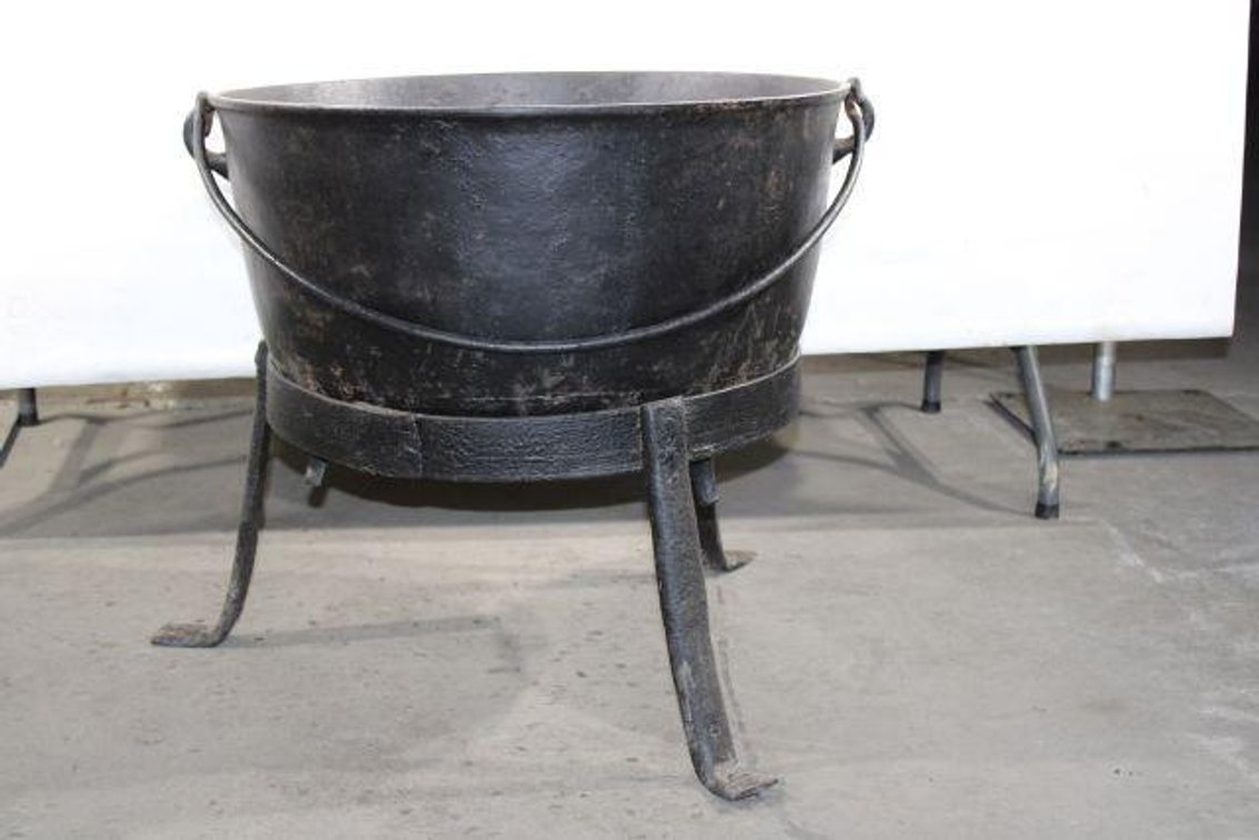 CAST IRON CAULDRON AND STAND 