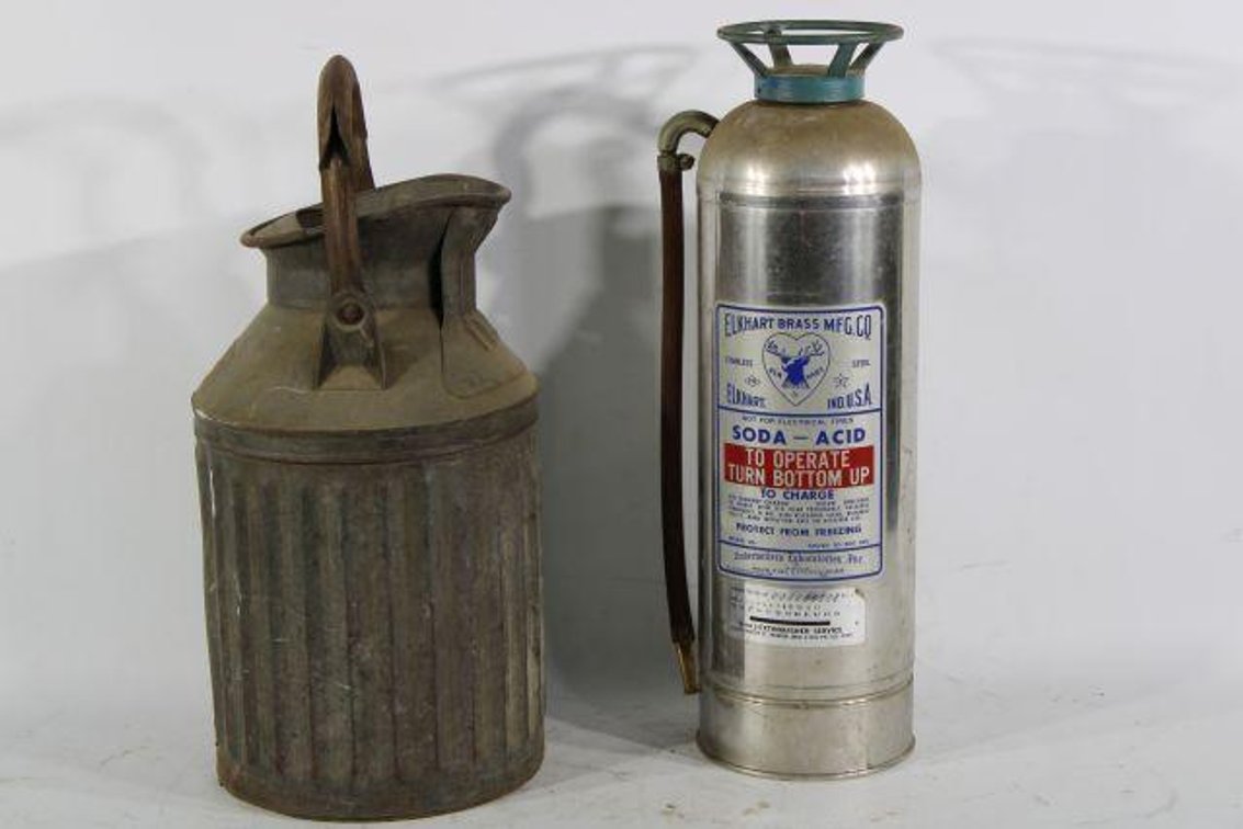 VINTAGE FIRE EXTINGUISHER AND GALVANIZED PALE 