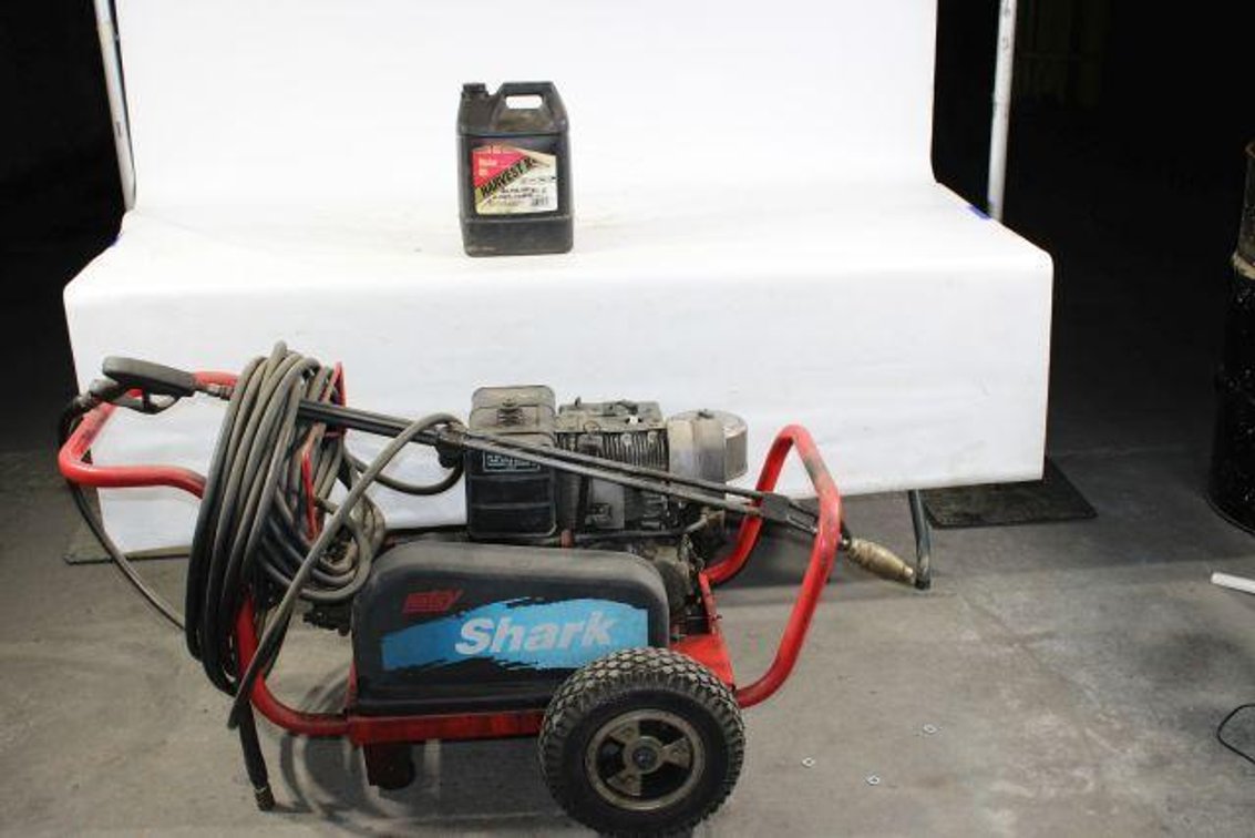 SHARK POWER WASHER 