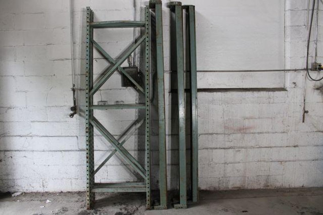 PALLET RACKING 