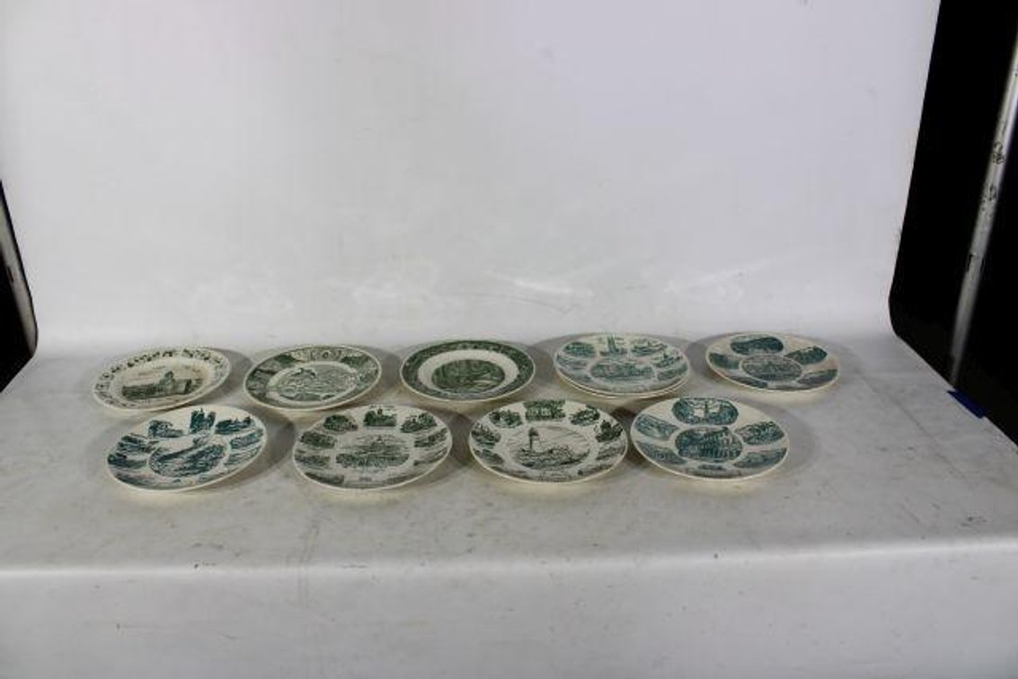 COLLECTIBLE PLATES