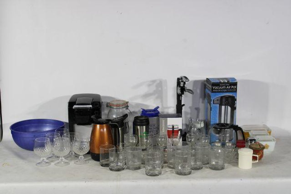 KITCHEN APPLIANCES