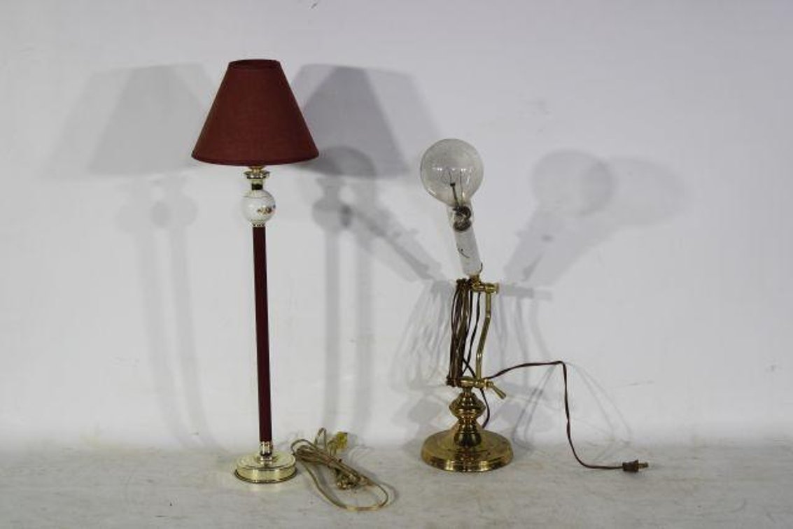 DESK LAMPS