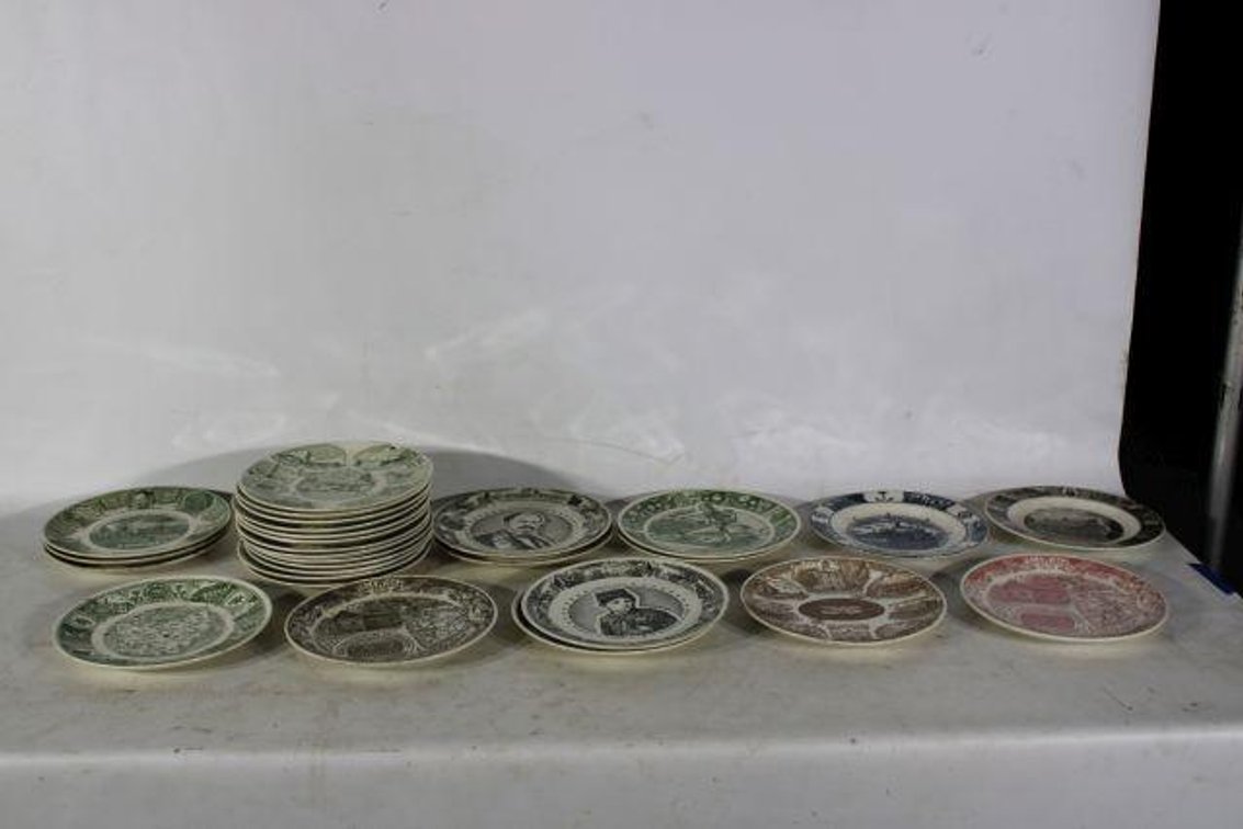 COLLECTIBLE OHIO PLATES