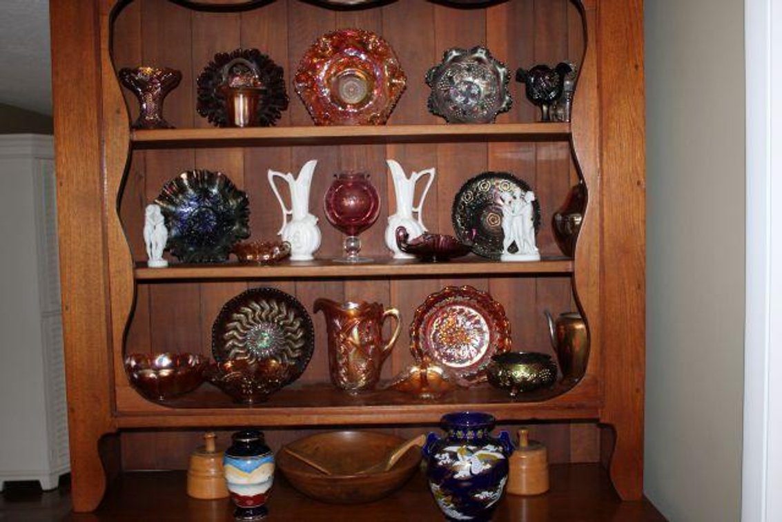 ASSORTED GLASSWARE