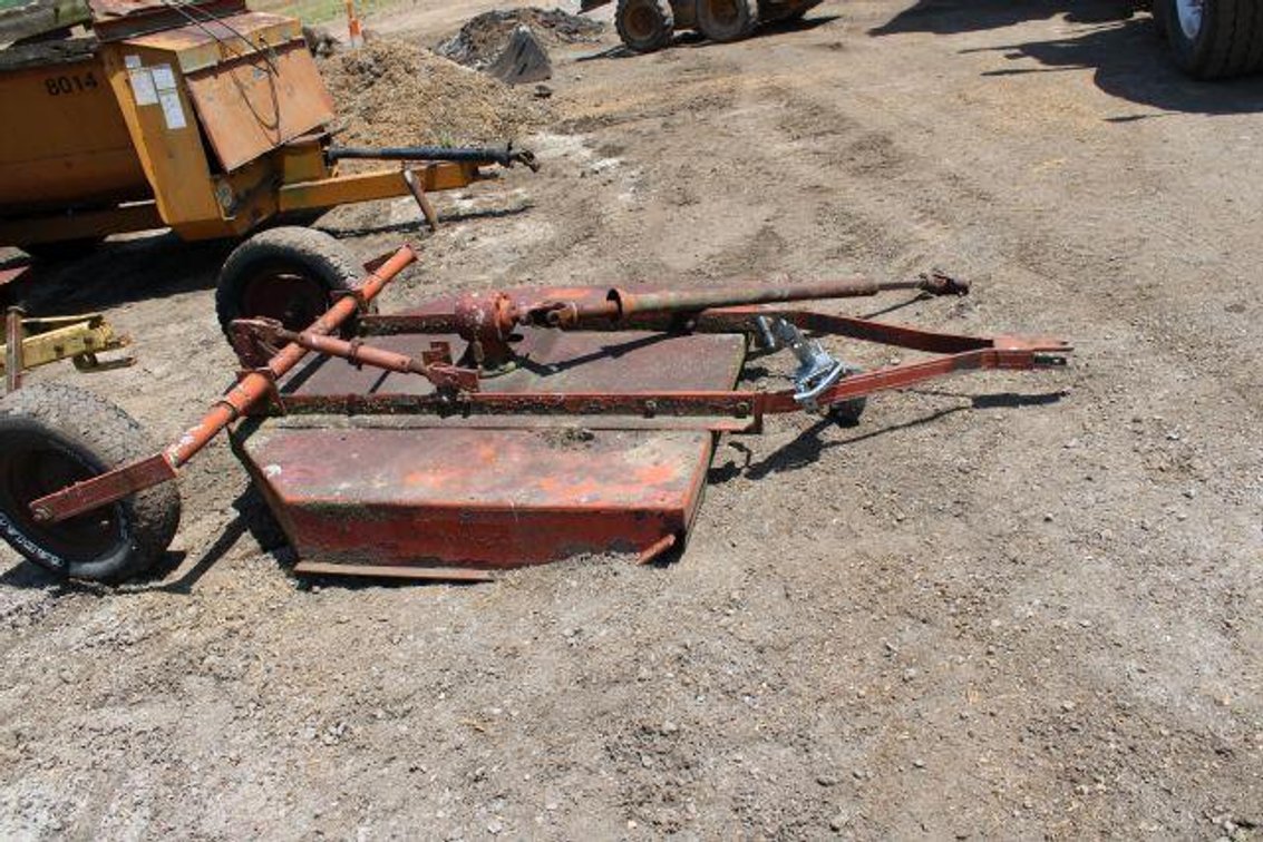 INDEPENDANT MFG CO MOWER (Fredericktown Location)