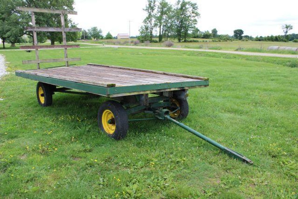 HAY WAGON (Utica)