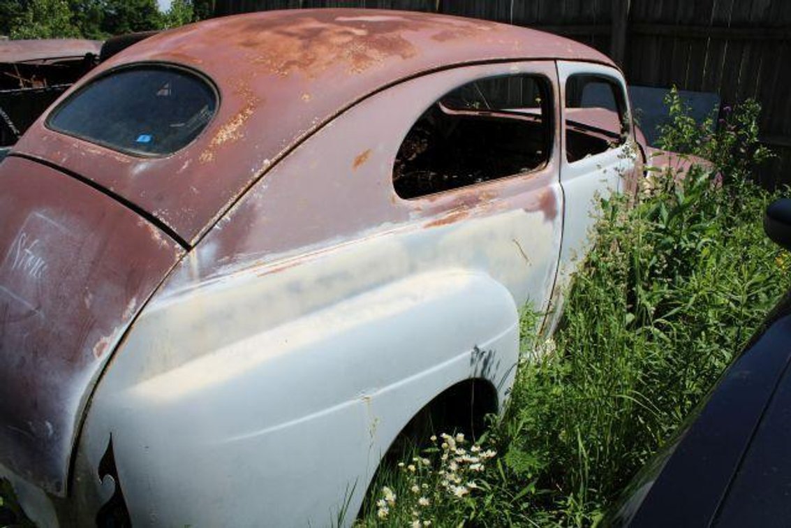 1947 FORD TUDOR