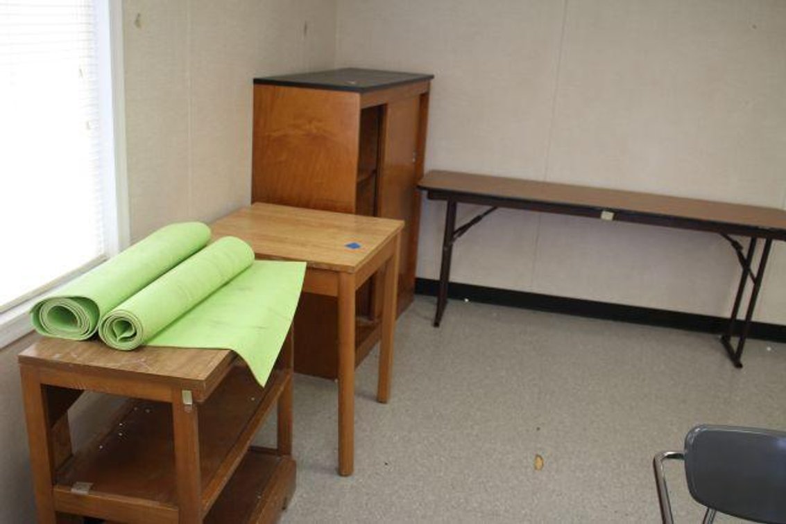 TABLE, STANDS, CABINET (RM111)