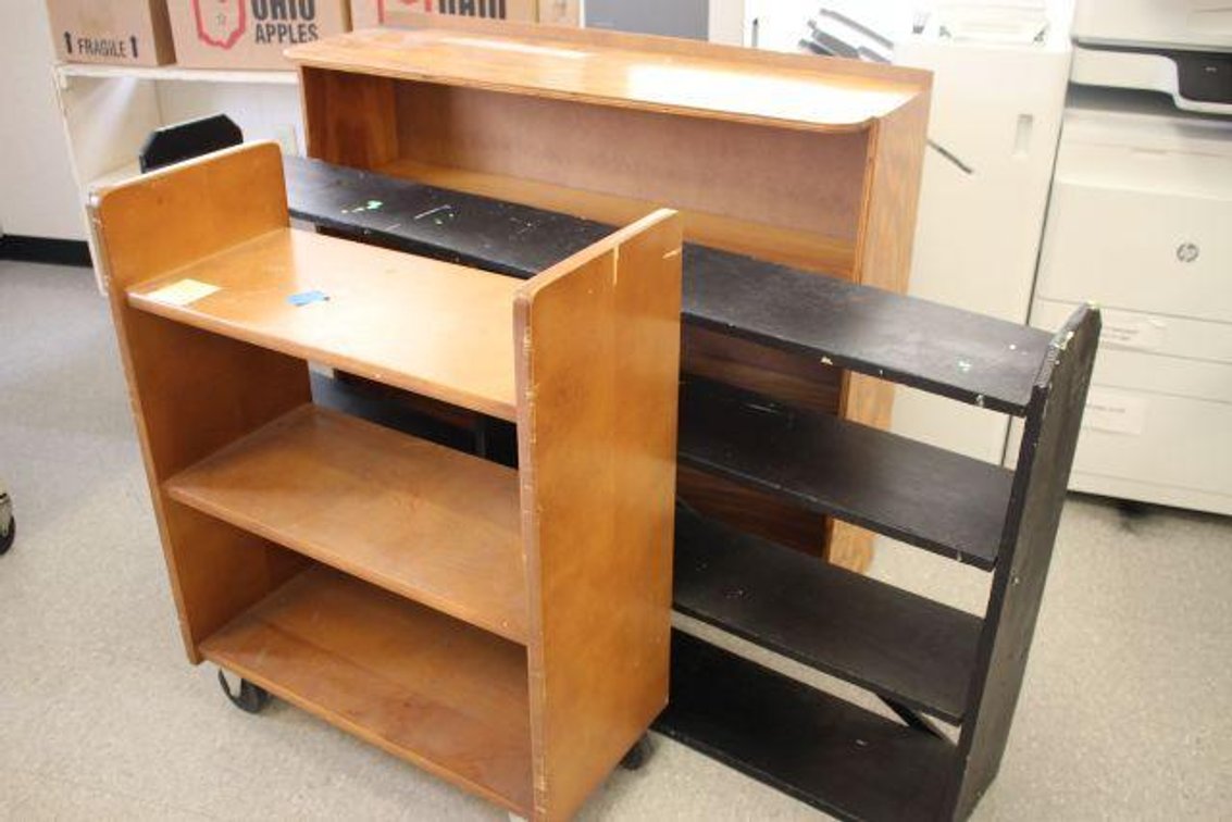 CART & BOOK SHELVES (RM110)