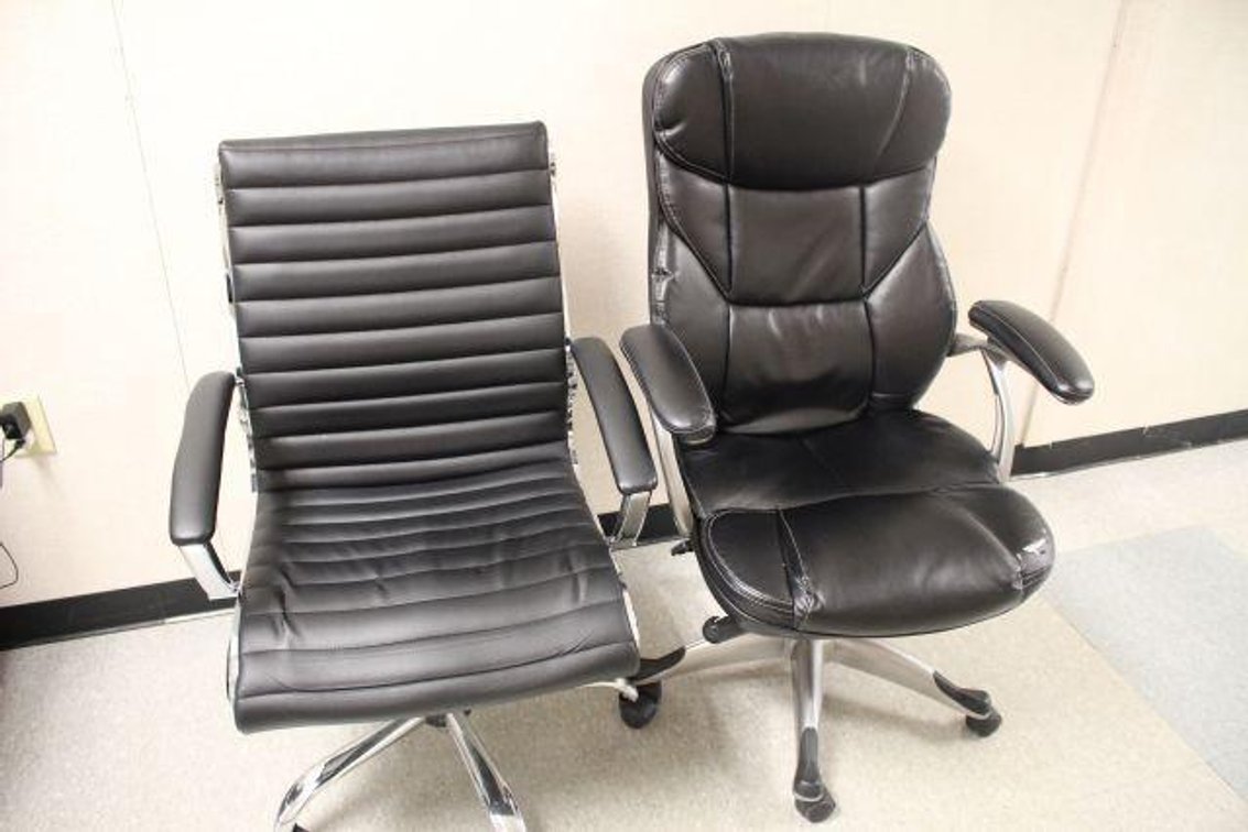 2 OFFICE CHAIRS (RM112)