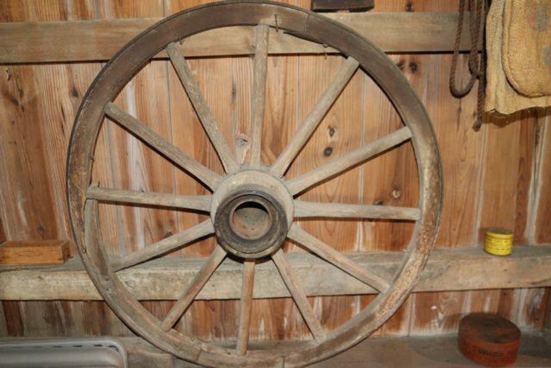 WAGON WHEEL