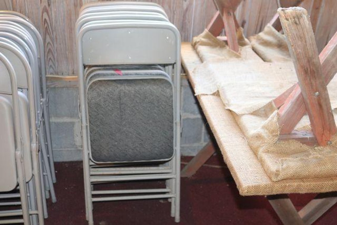 PADDED FOLDING CHAIRS