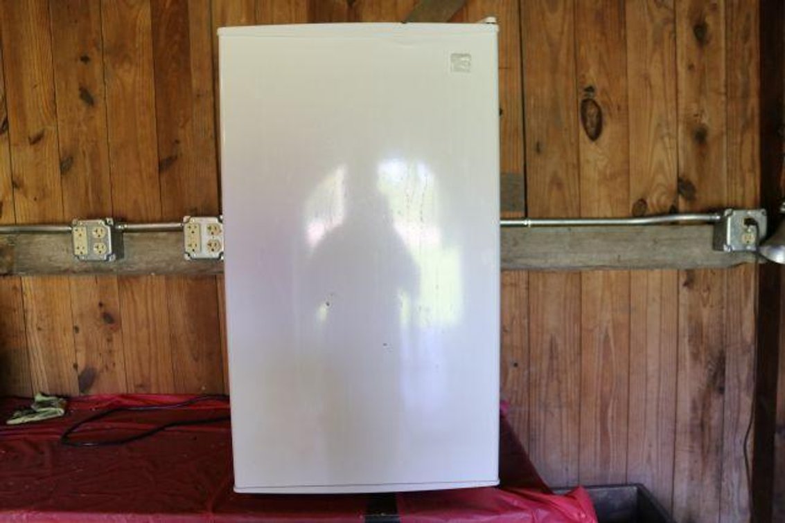 KENMORE MINI FRIDGE 