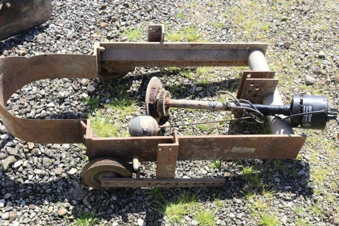 METAL CART AND SUMP PUMP