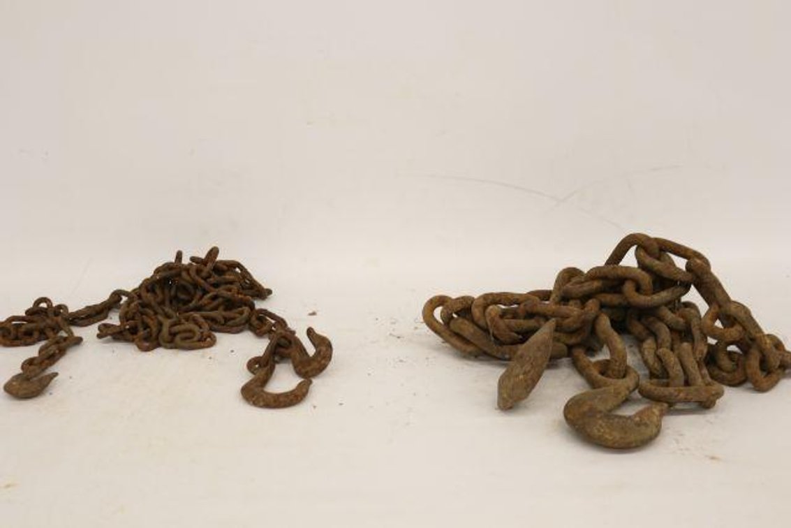CHAINS