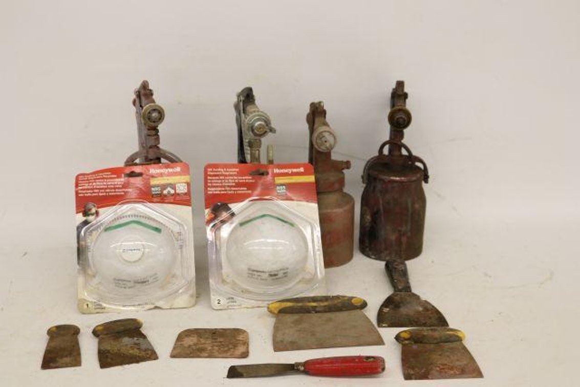 PAINT GUNS, MASKs, SCRAPERS