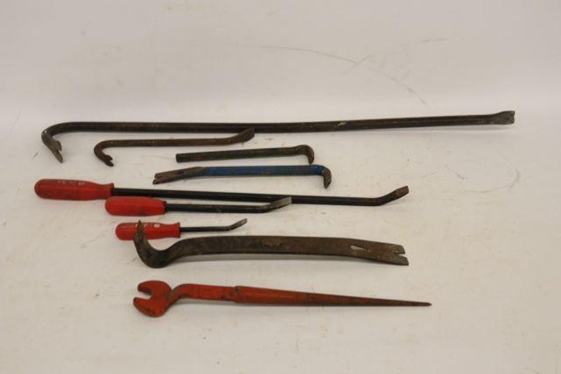 CROWBARS AND PRYBARS