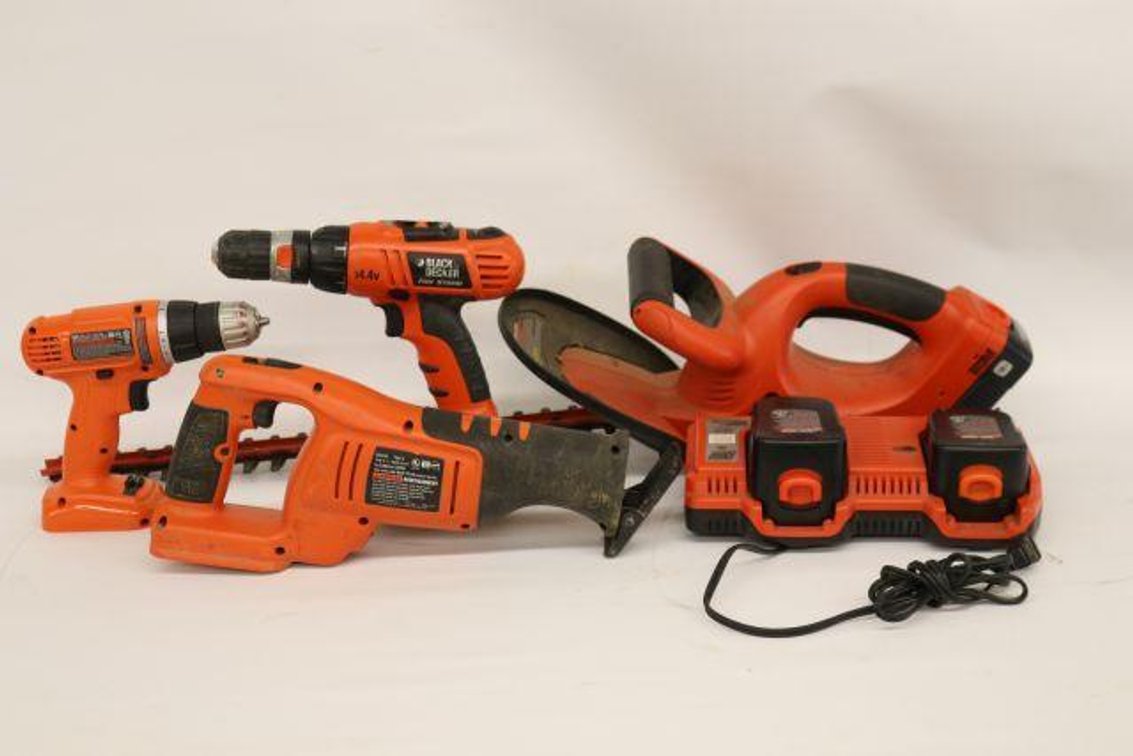 BLACK AND DECKER CORDLESS TOOLS