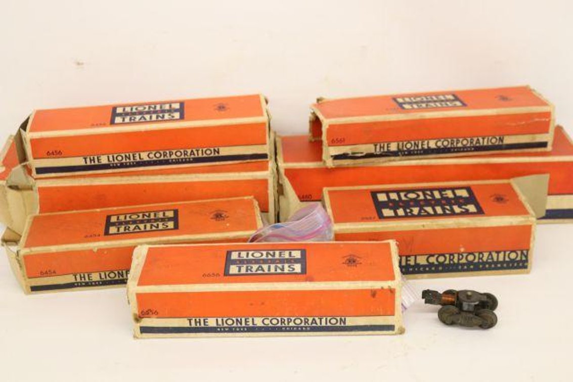 LIONEL TRAIN SET