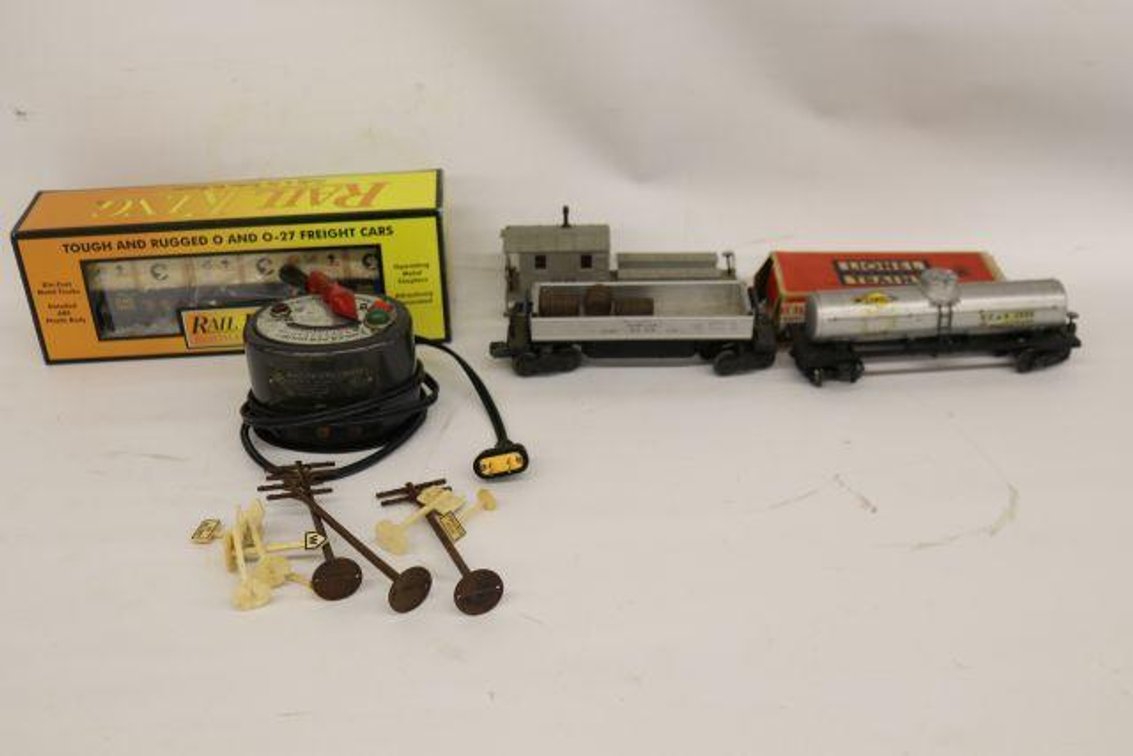 LIONEL TRAIN SET